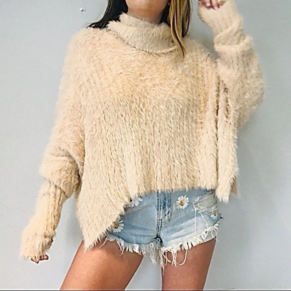 Free People Oversized XS Fuzzy Turtleneck Sweater‎ Asymmetrical Dolman Sleeve